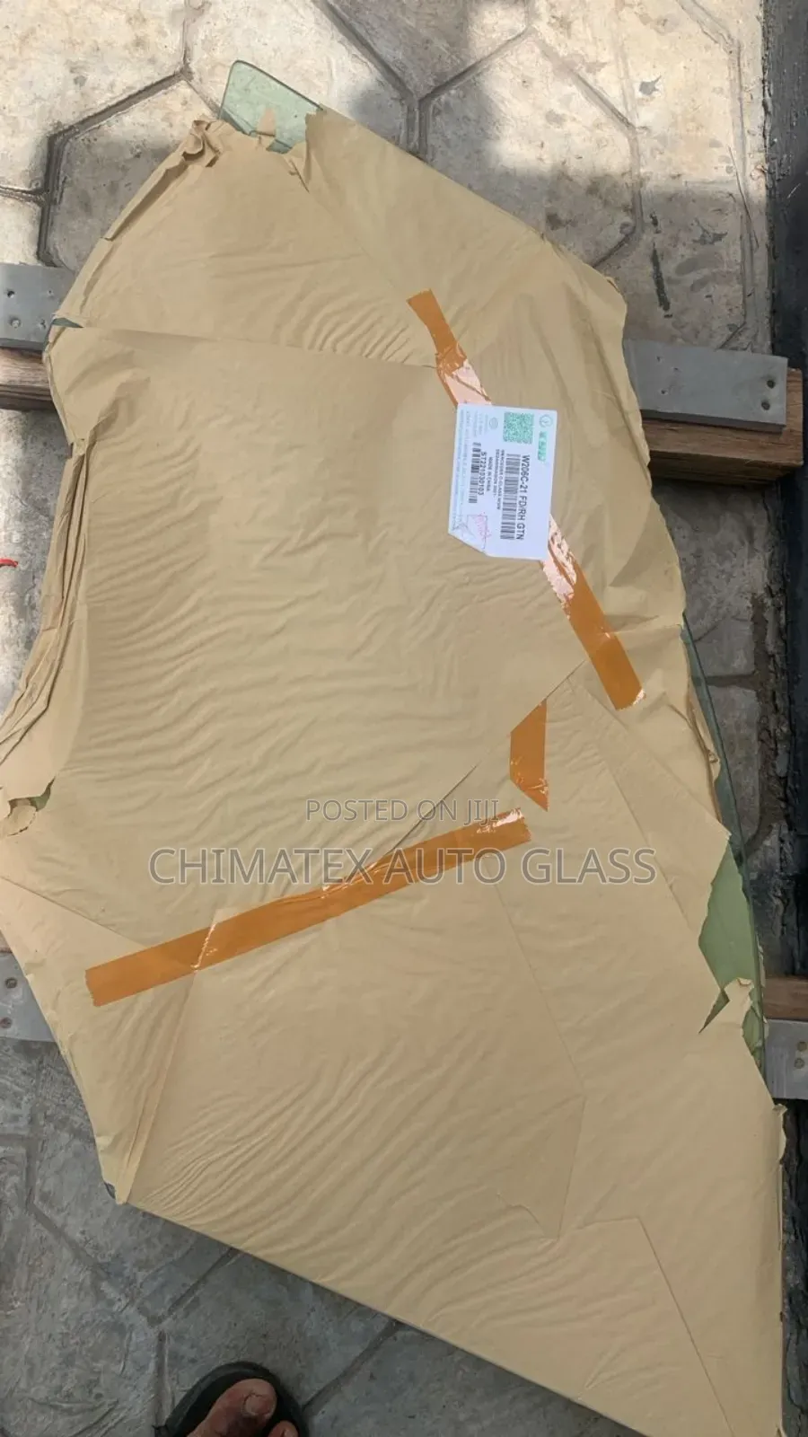 Benze C300 2024 206 Door Glass Available