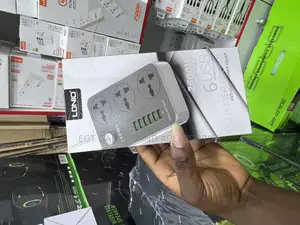 An Ldnio 2500w Power Strip With 3 Power Sockets and 6 Usb Ports