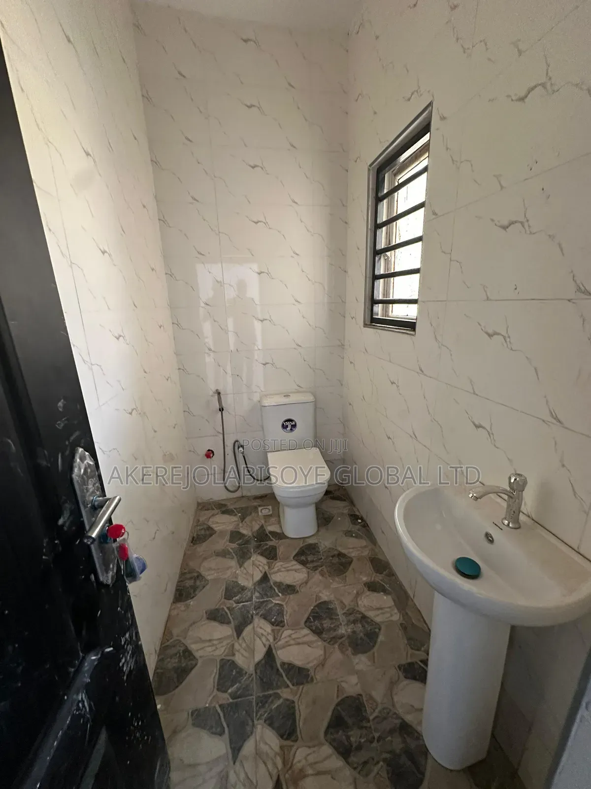 2bdrm Apartment in Paradise 2 Estate for sale