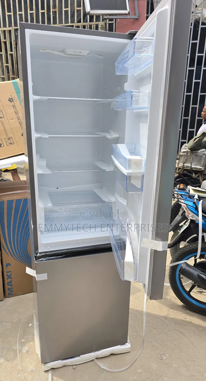 See This Tall Hisense Double Door With
Dispenser 264-Liters
