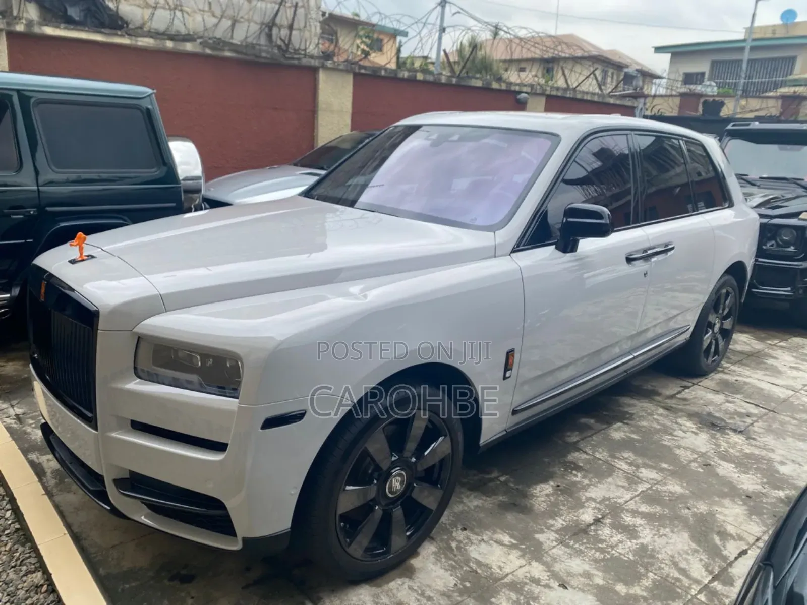 New Rolls-Royce Cullinan Black Badge Sport Utility 2023 White