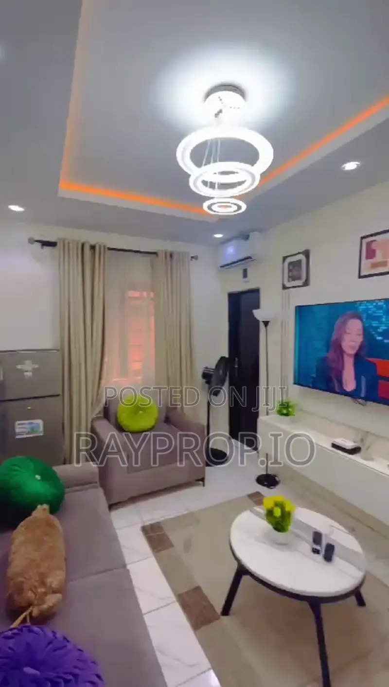 648959hk - 1 Bedroom Shortlet in Yaba