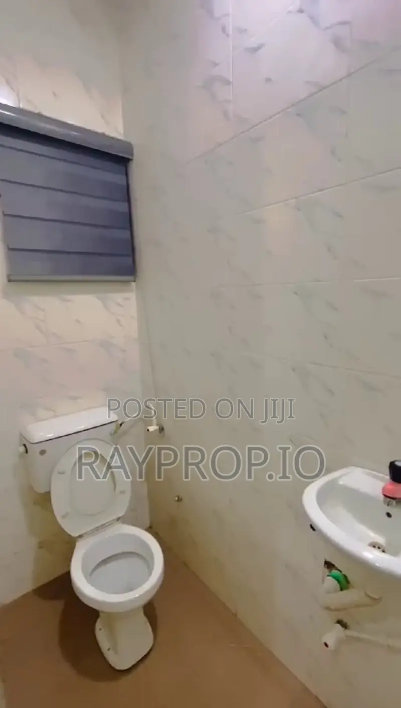 648959hk - 1 Bedroom Shortlet in Yaba