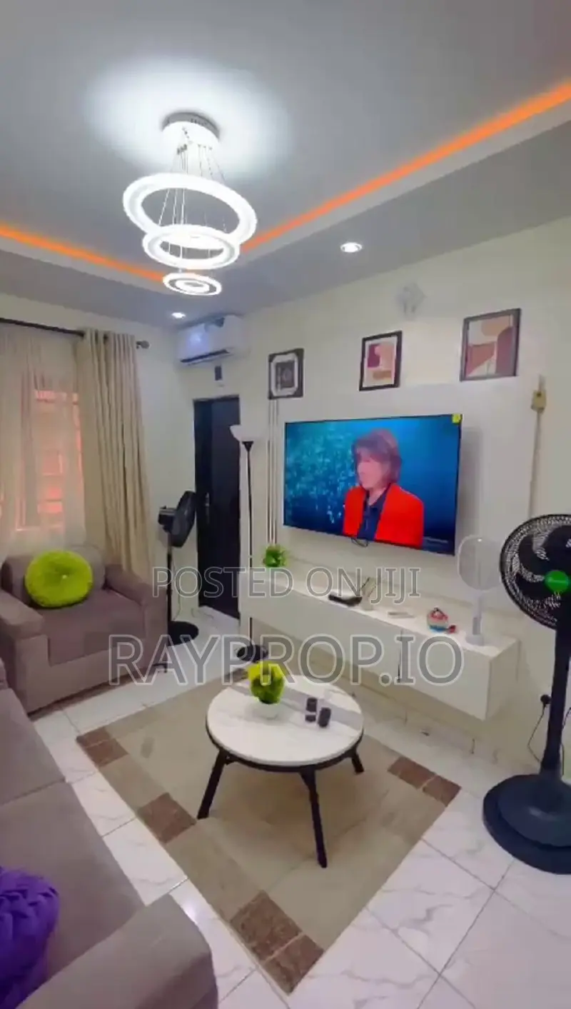 648959hk - 1 Bedroom Shortlet in Yaba