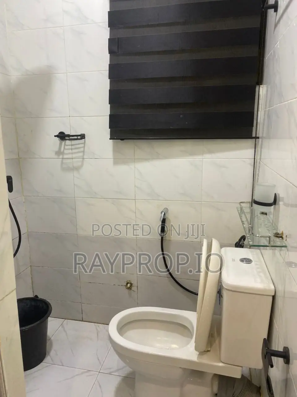 716157vt - Modern Studio Shortlet in Yaba
