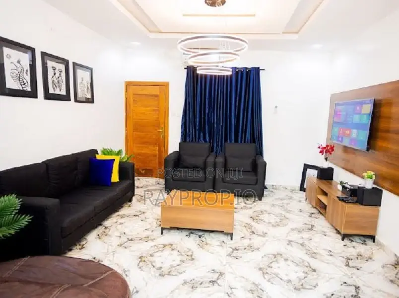 415918iw - 2 Bedroom Shortlet in Yaba