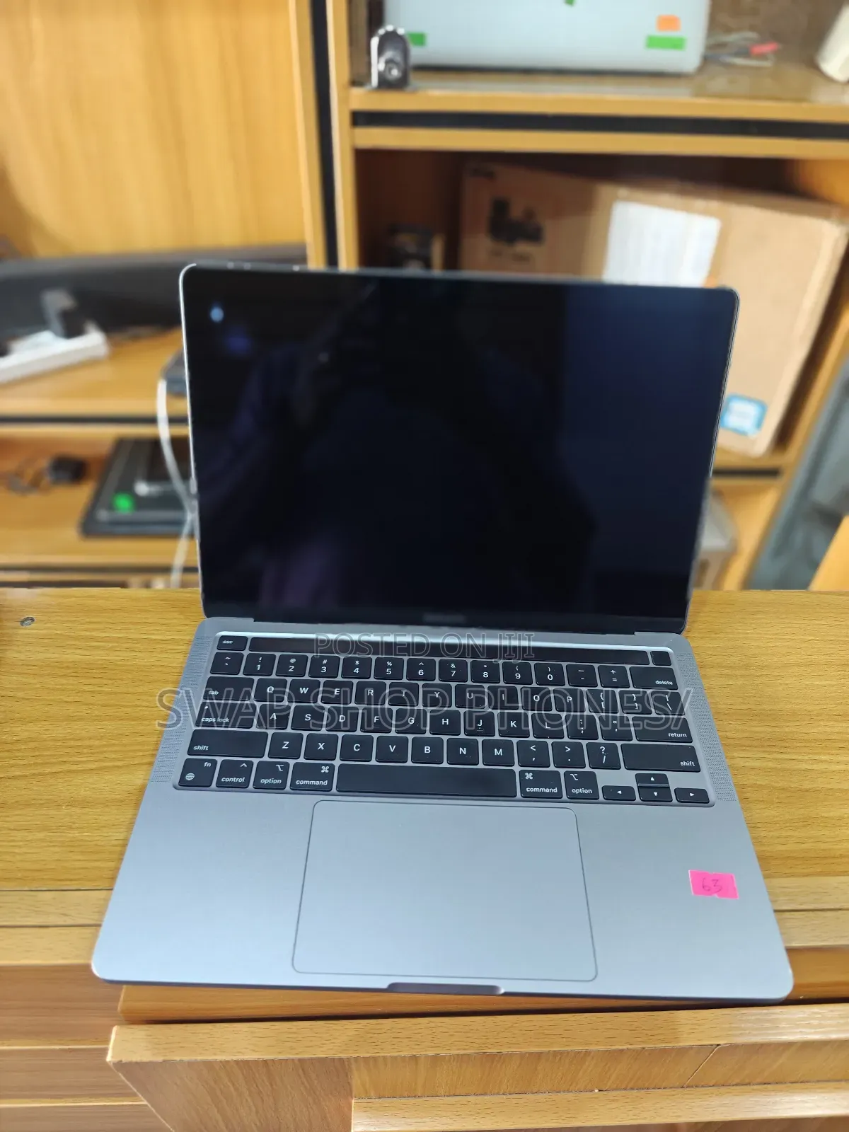Laptop Apple MacBook Pro 2022 M2 8GB Apple M2 SSD 256GB