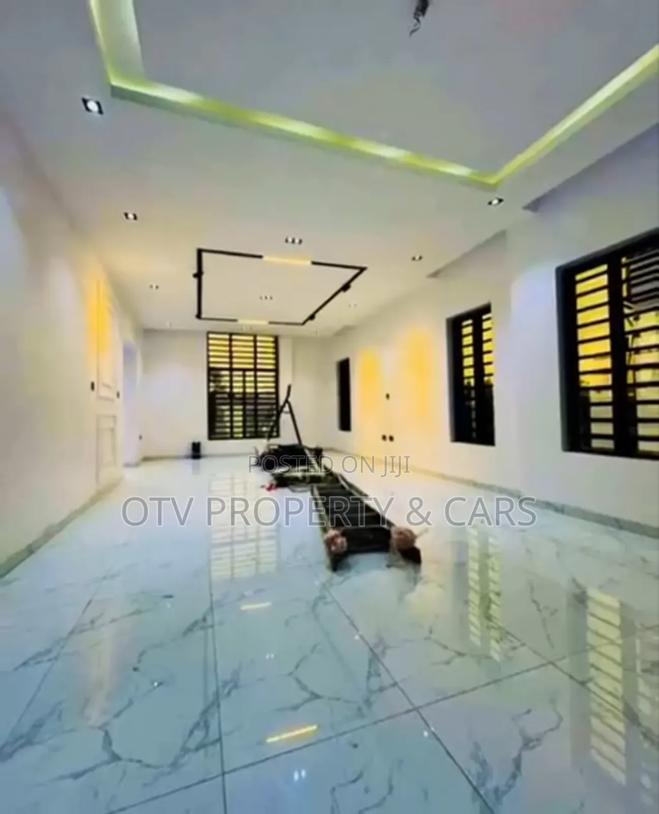 Furnished 4bdrm Duplex in Akobo for sale