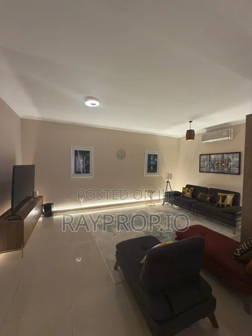 841648tf - 1 Bedroom Shortlet in Ikoyi