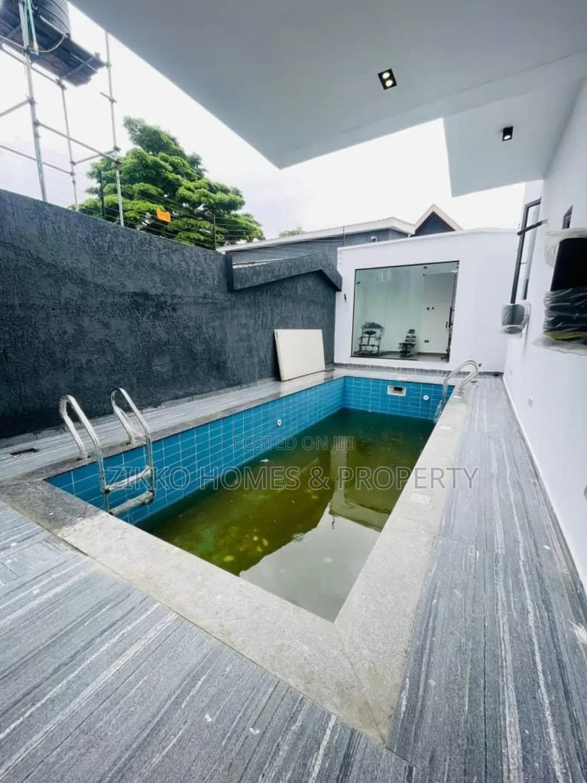 5bdrm Duplex in Lekki for sale