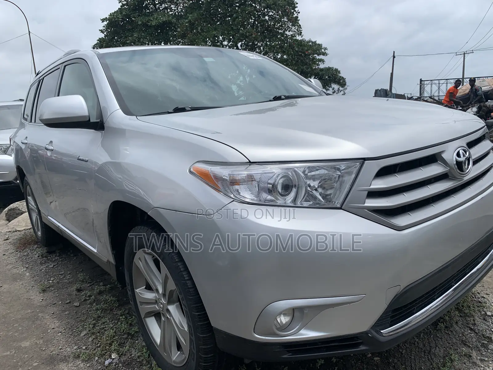 Toyota Highlander Limited 2012 Silver