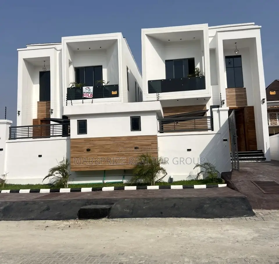 5bdrm Duplex in Chevron Lekki Lagos for sale
