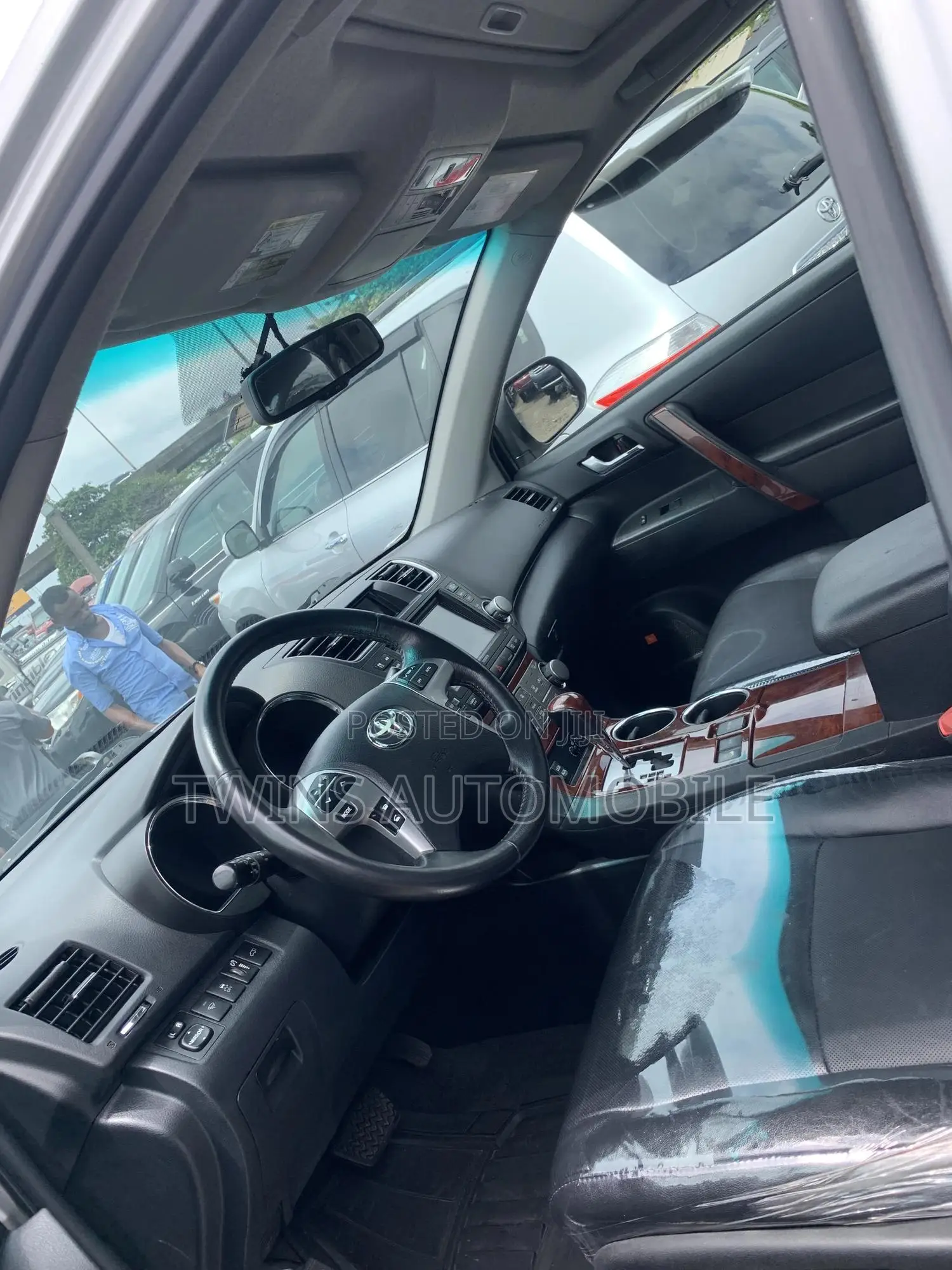 Toyota Highlander Limited 2012 Silver