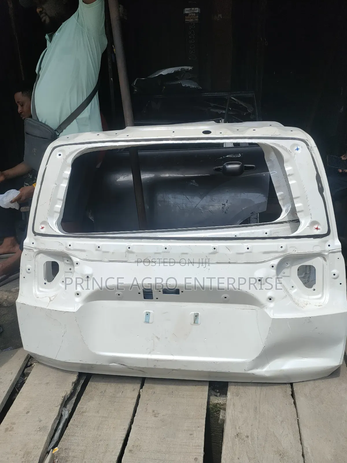 Toyota Land Cruiser Boot 2024
