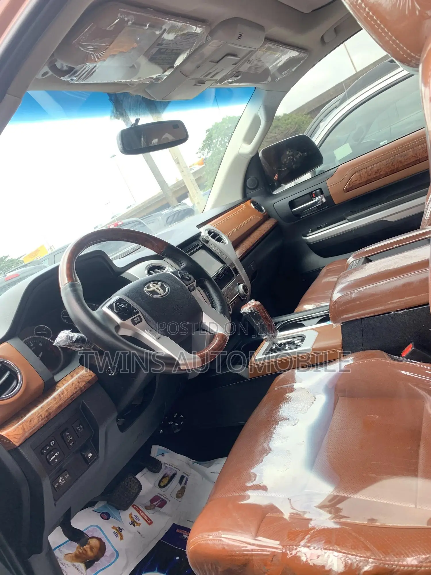 Toyota Tundra 2018 Brown