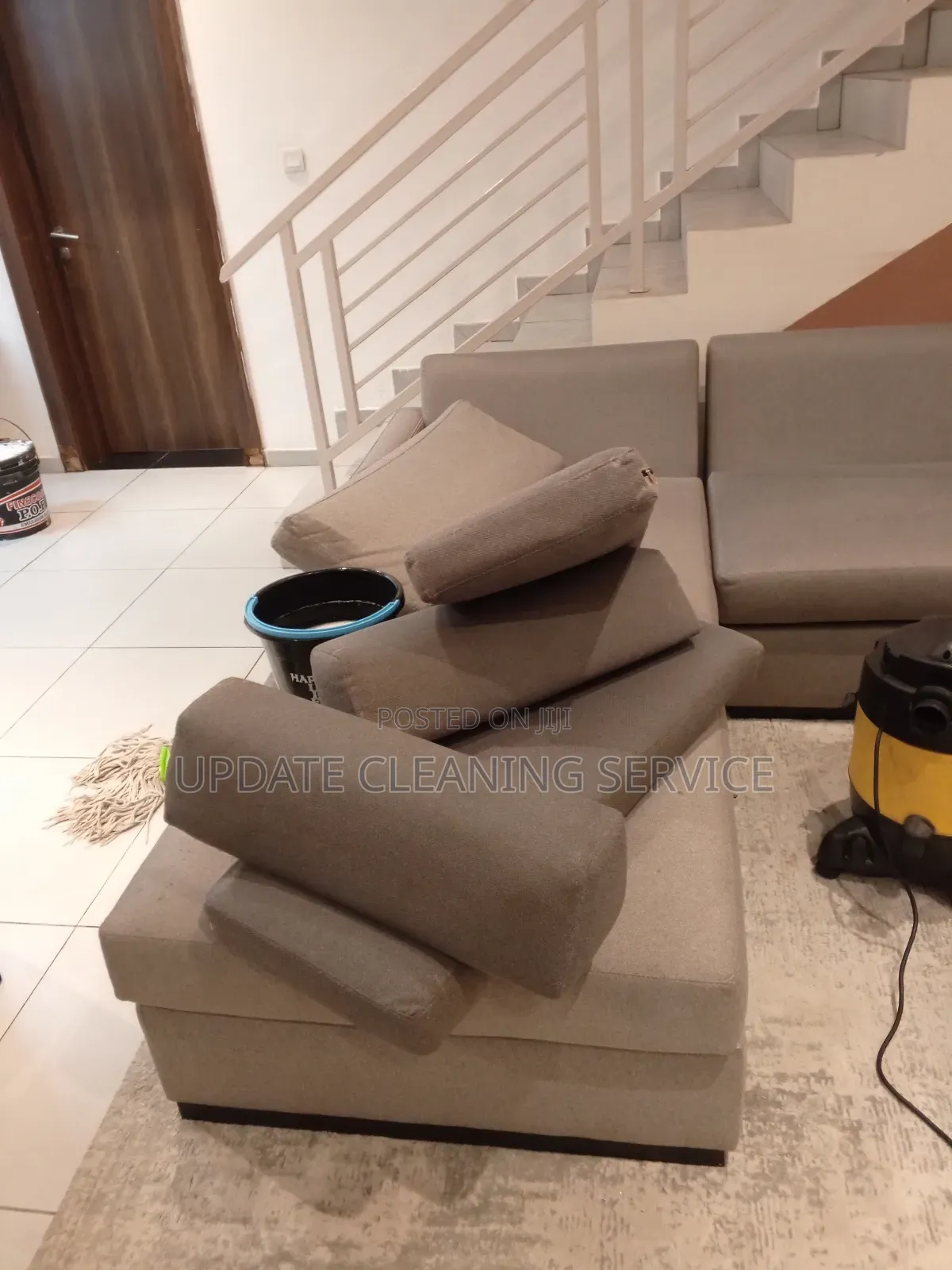 Book a Top-Tier Upholstery Cleaning for Executives Vip Homes