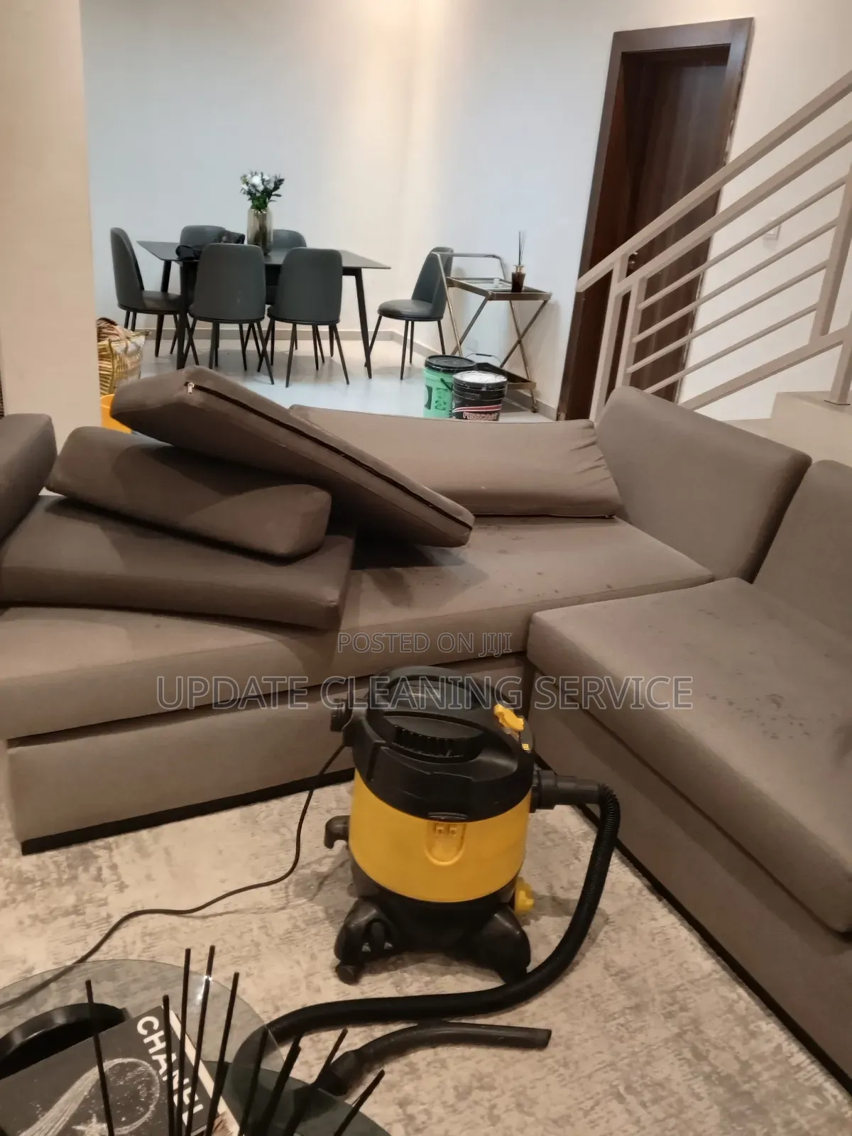 Book a Top-Tier Upholstery Cleaning for Executives Vip Homes