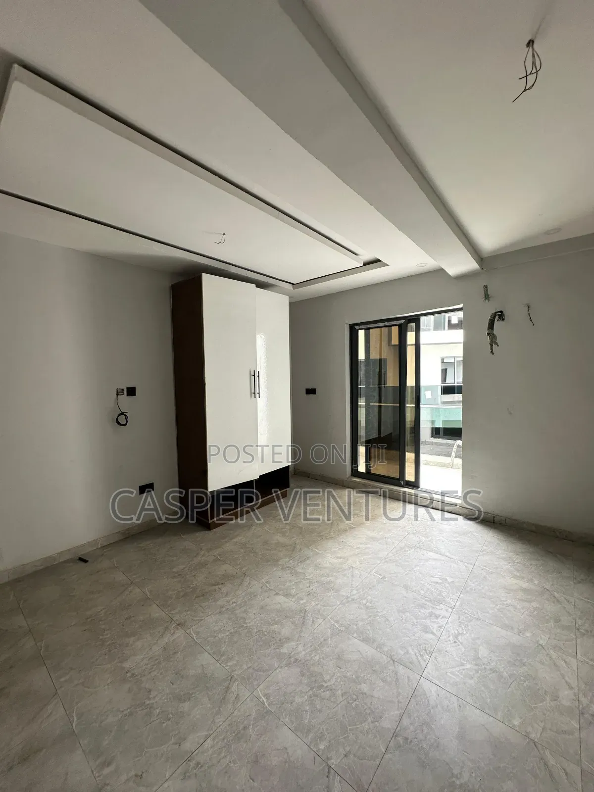 4bdrm Duplex in Laroi, Ikate for sale