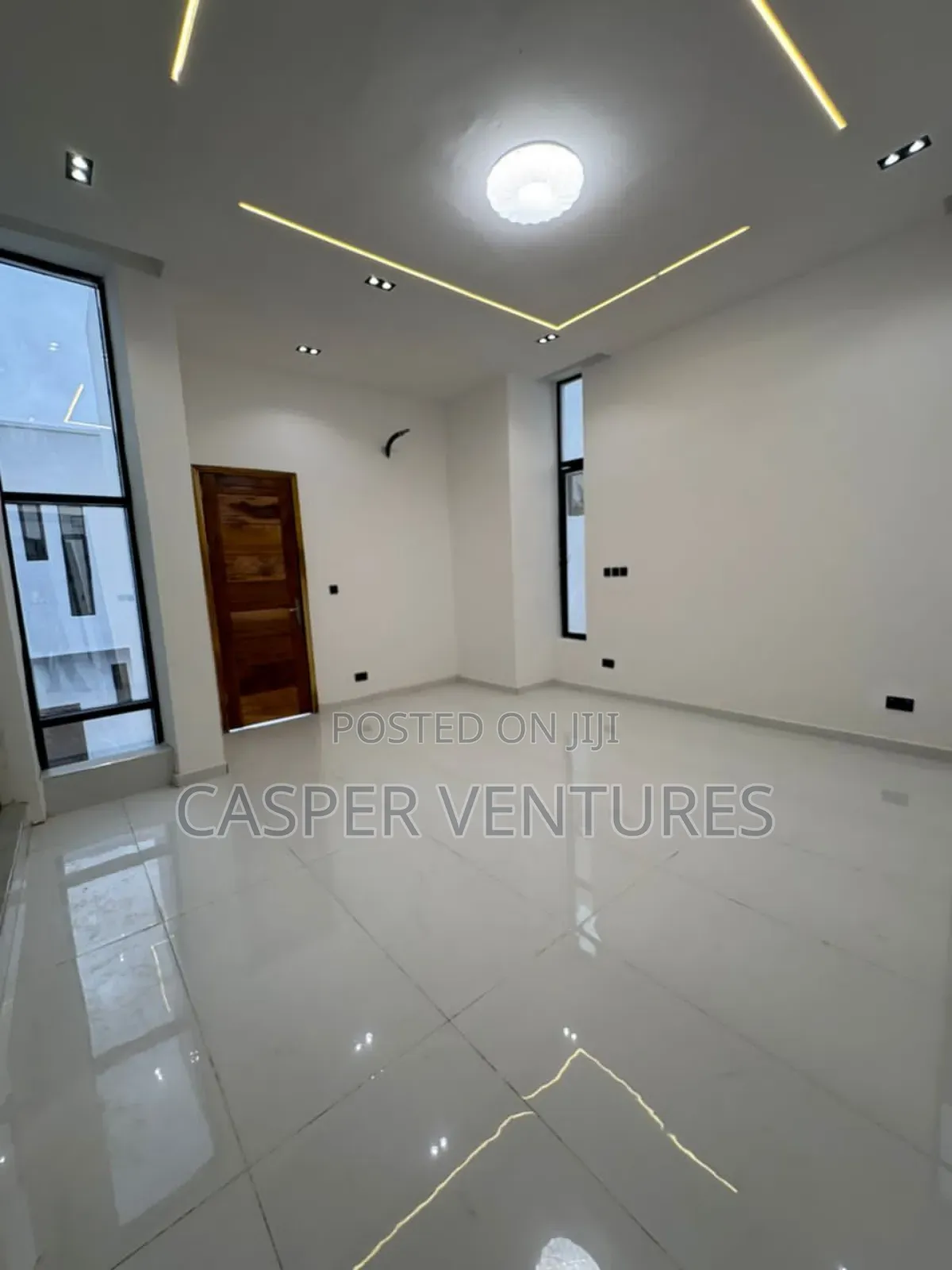 4bdrm Duplex in Lekki County, Ikota for sale