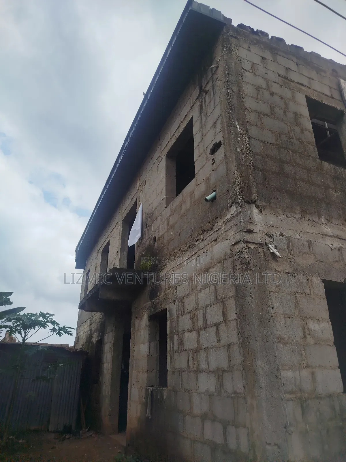 2bdrm Block of Flats in Ipokia, Igando / Ikotun/Igando for sale