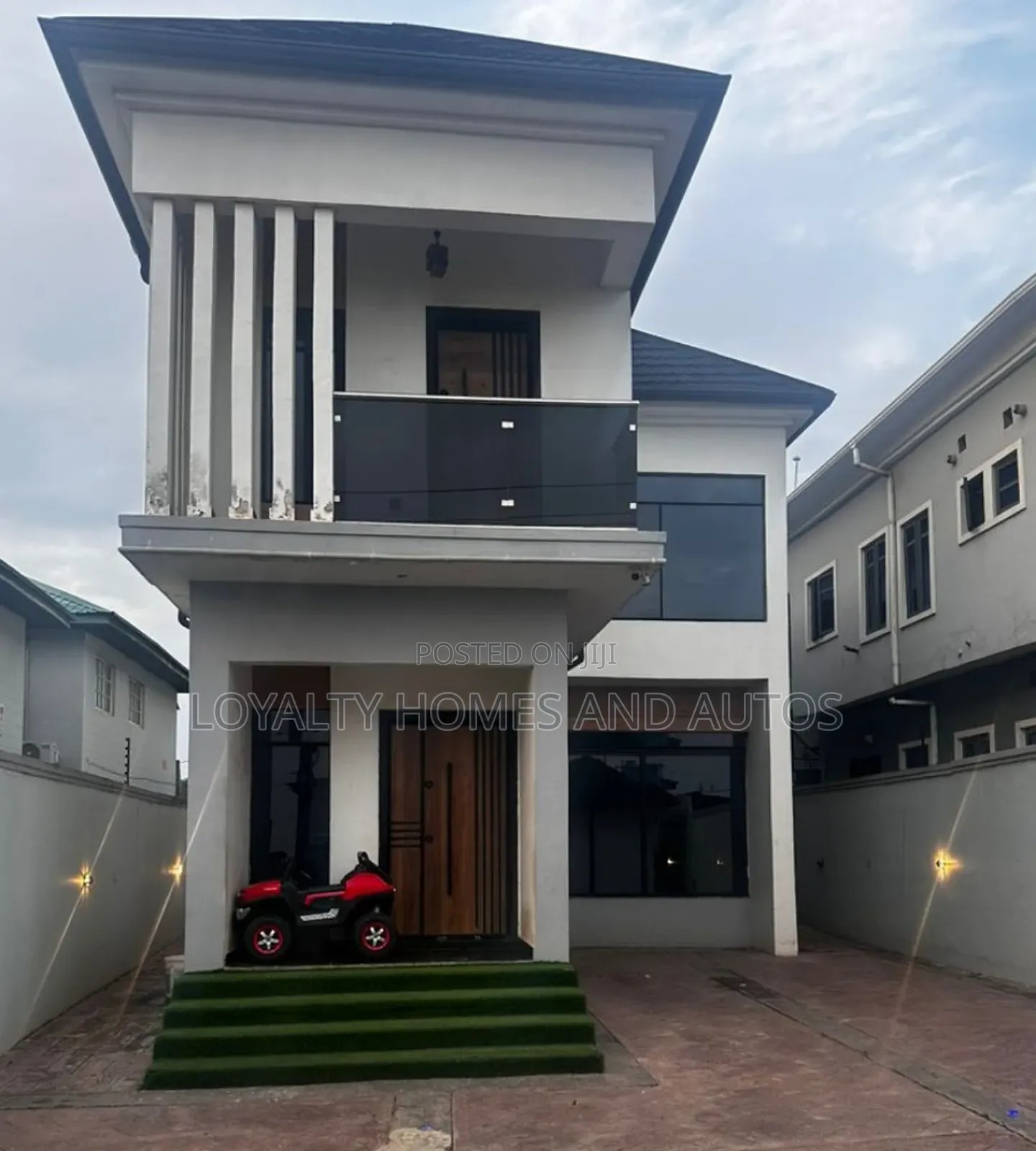 Furnished 4bdrm Duplex in Ogba for sale