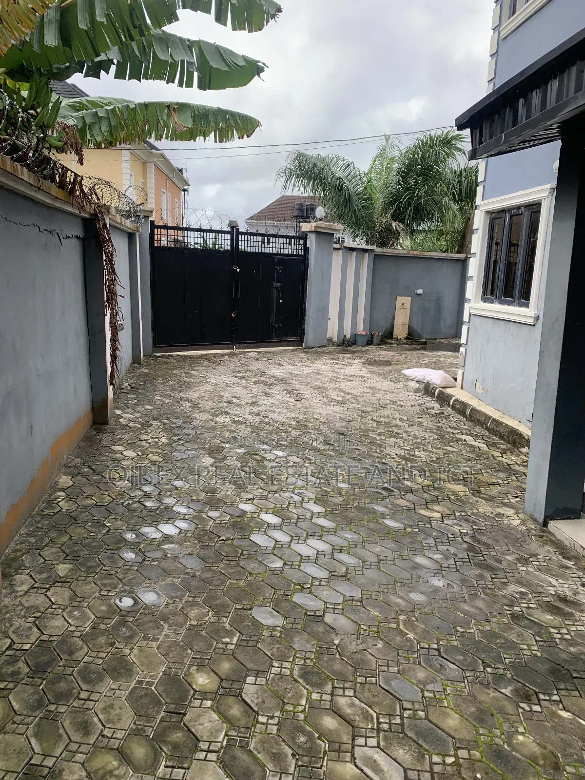 Furnished 2bdrm Block of Flats in Beside Mayfair, Ajah for sale