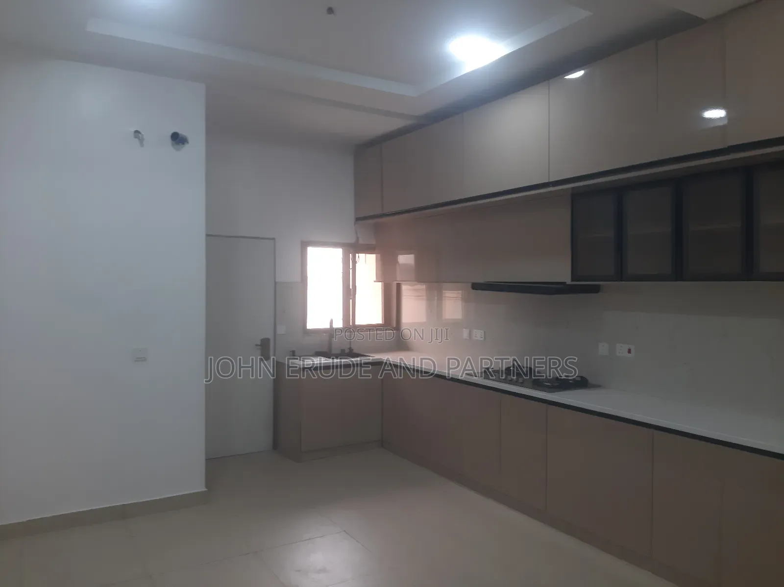 4bdrm Duplex in Dawaki Hillside for sale