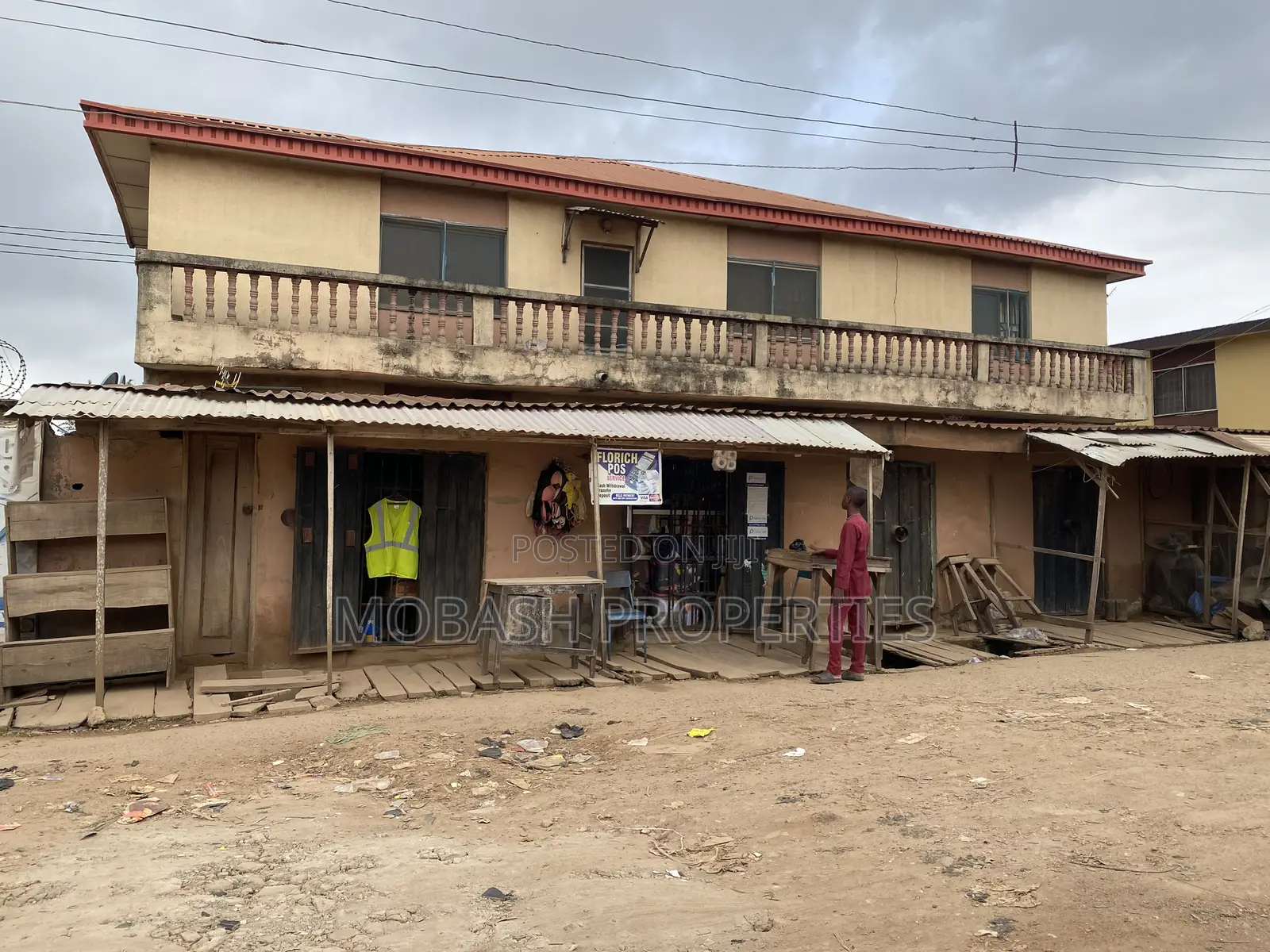 6bdrm Block of Flats in Ring Road, Ibadan for sale