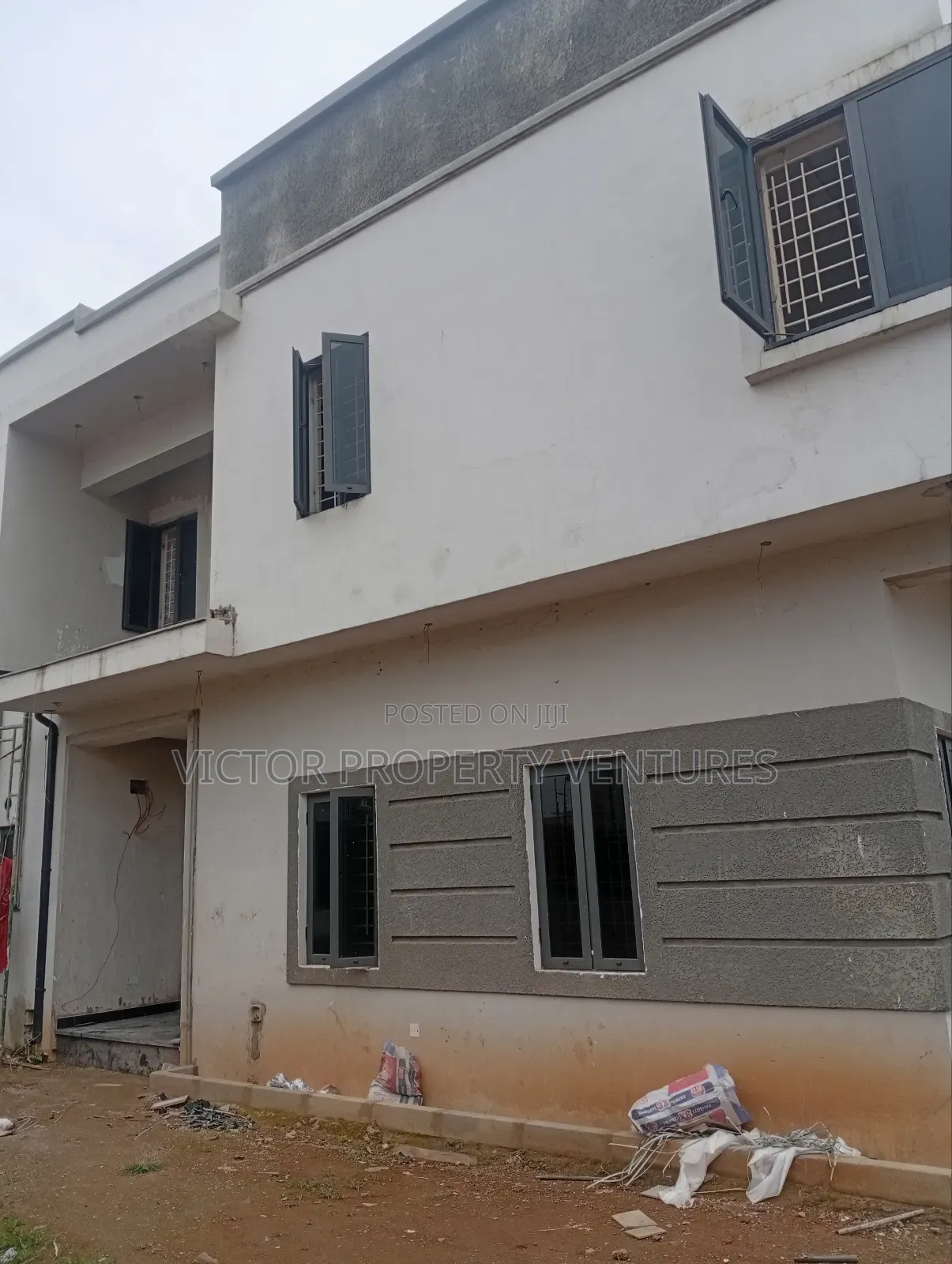 4bdrm Duplex in Kubwa for sale
