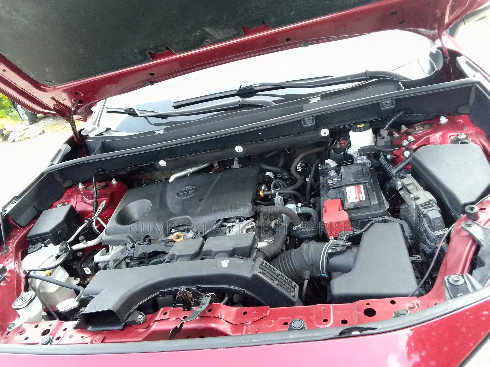 Toyota RAV4 XLE AWD 2020 Red