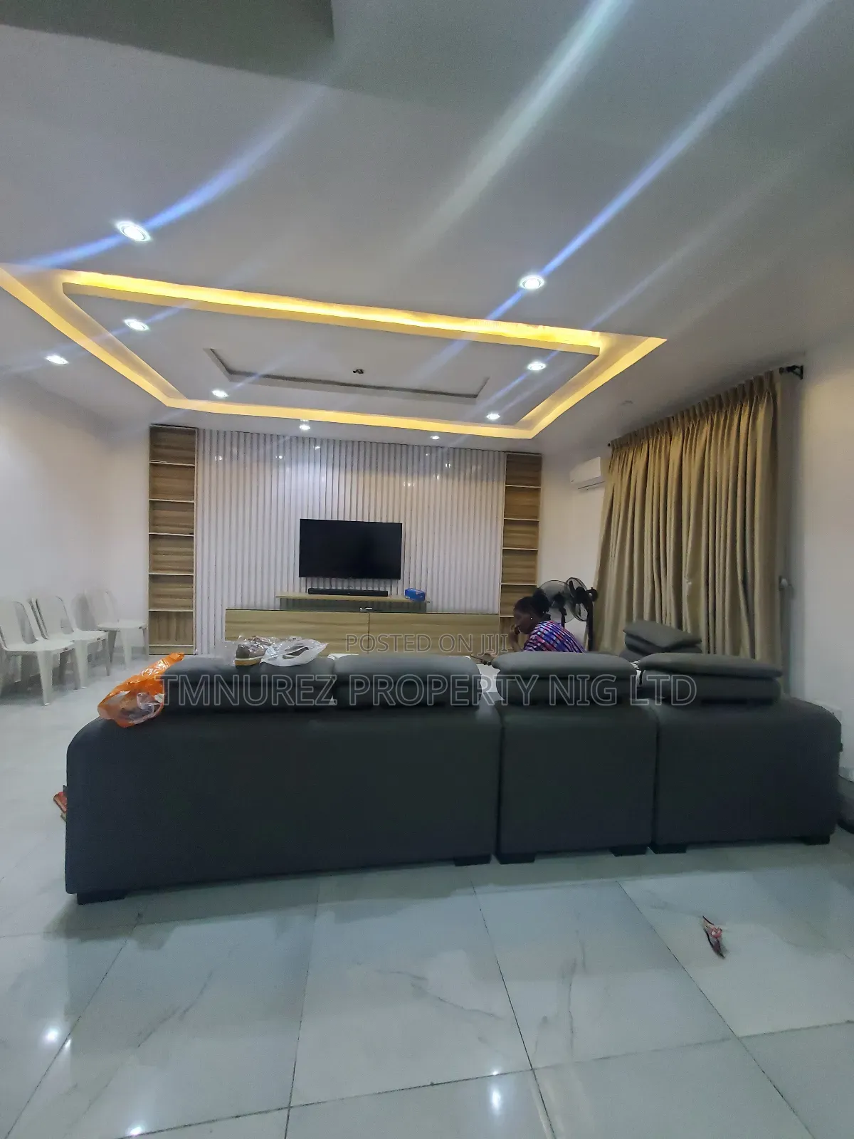 4bdrm Duplex in Chevron Estate for rent