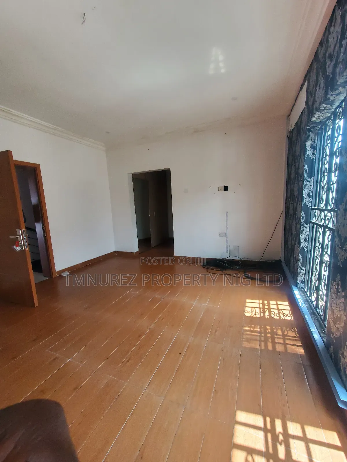 Studio Apartment in Chevron Estate for rent