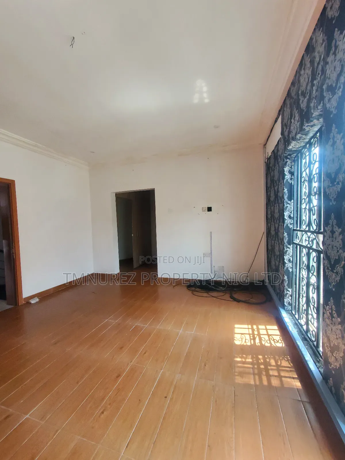 Studio Apartment in Chevron Estate for rent