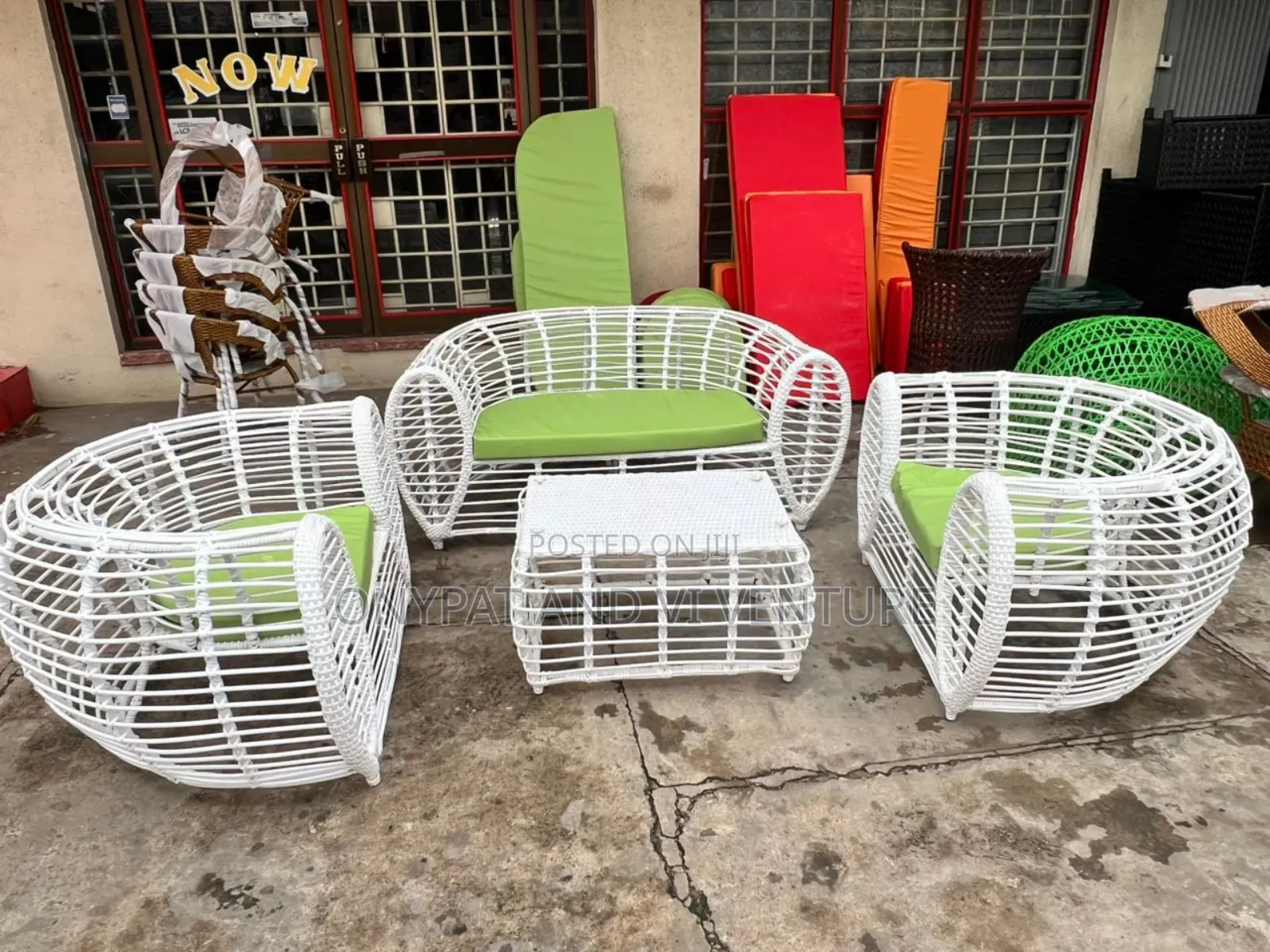 Classic Outdoor Set