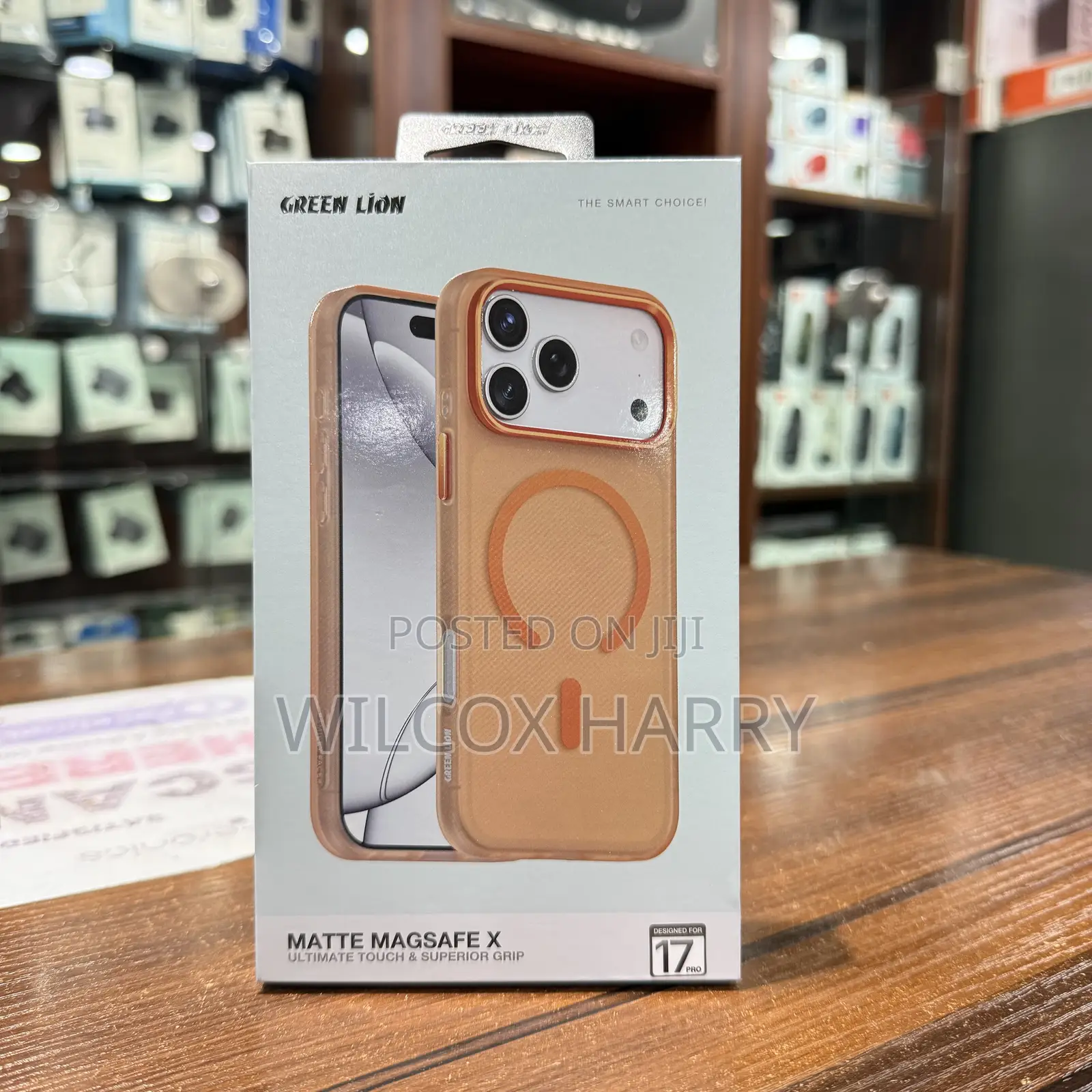 iPhone 17 Air || 17 Pro || iPhone 17 Pro Max Green Lion Cover Case