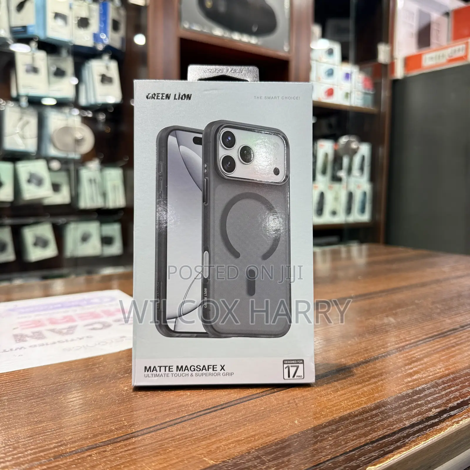 iPhone 17 Air || 17 Pro || iPhone 17 Pro Max Green Lion Cover Case