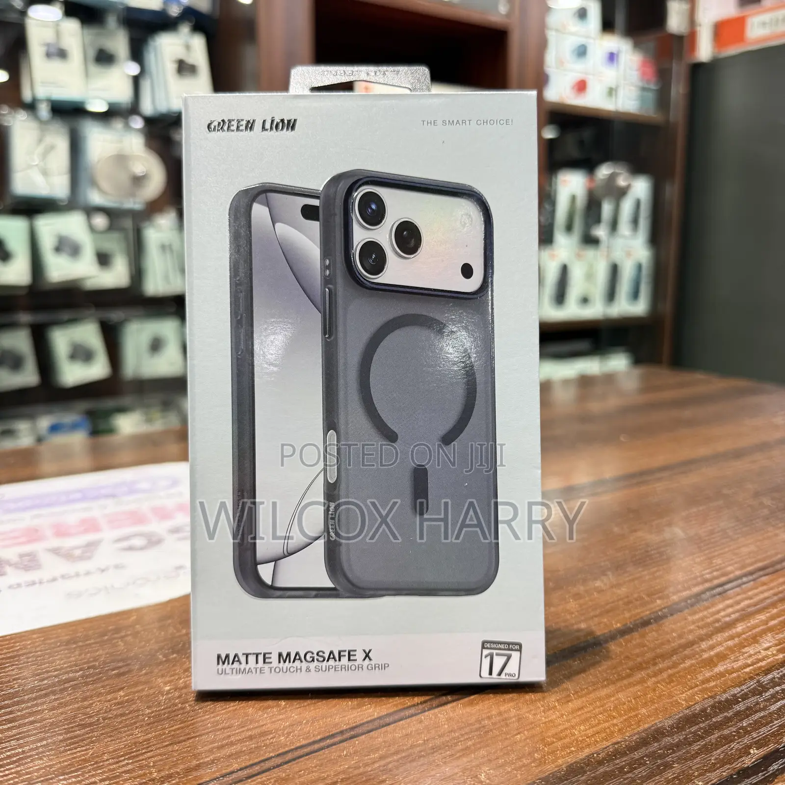 iPhone 17 Air || 17 Pro || iPhone 17 Pro Max Green Lion Cover Case