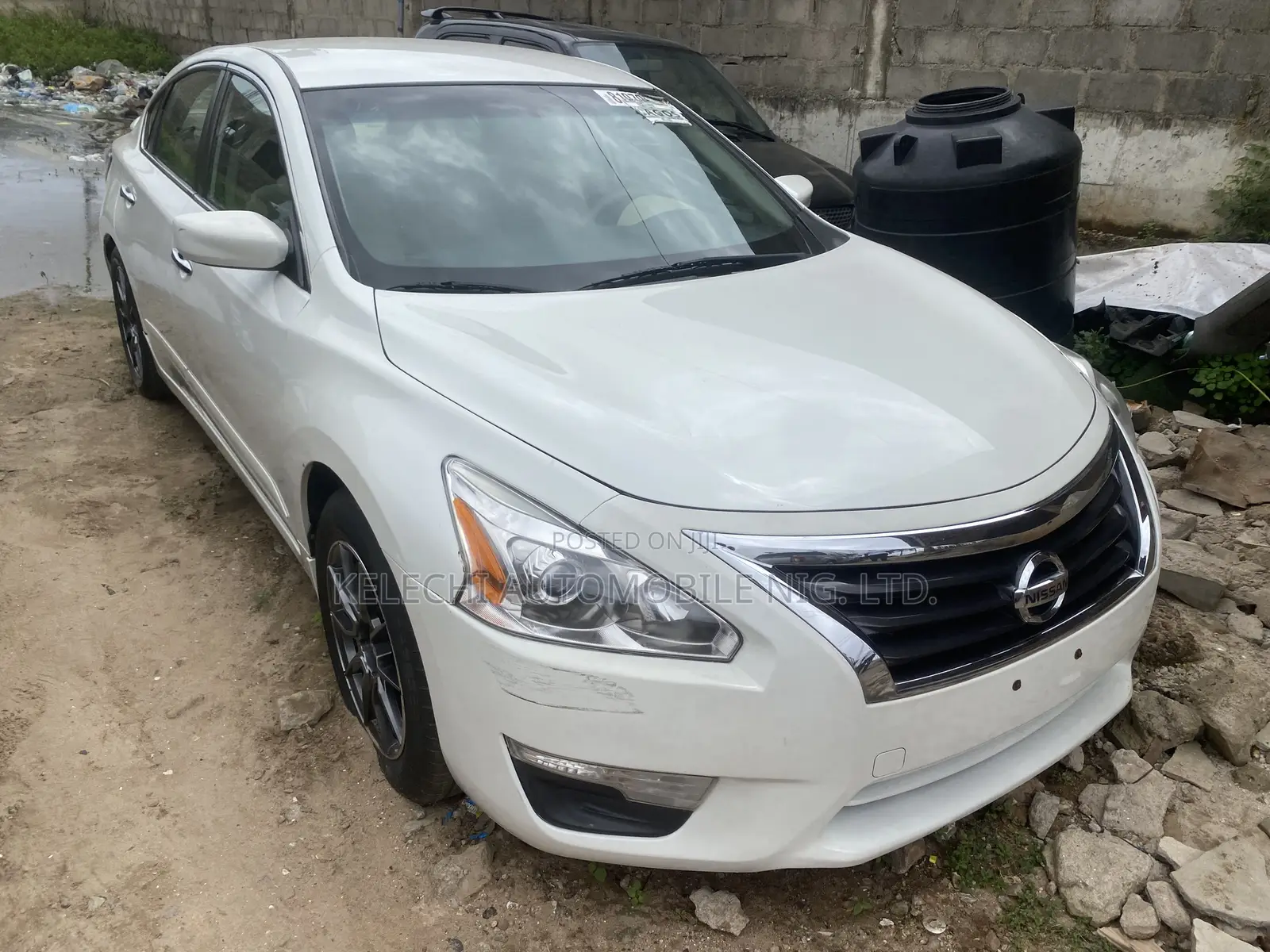Nissan Altima 2.5 S 4dr Sedan (2.5L 4cyl CVT) 2015 White