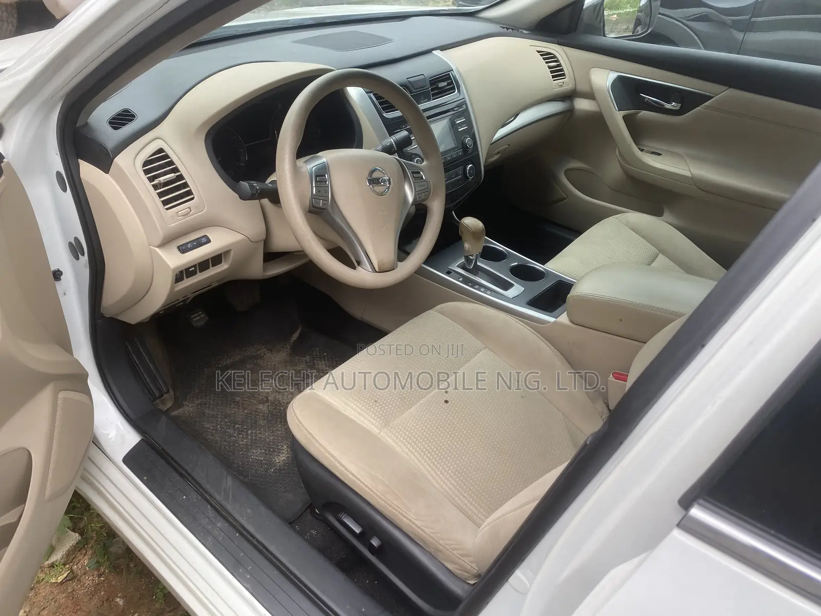 Nissan Altima 2.5 S 4dr Sedan (2.5L 4cyl CVT) 2015 White