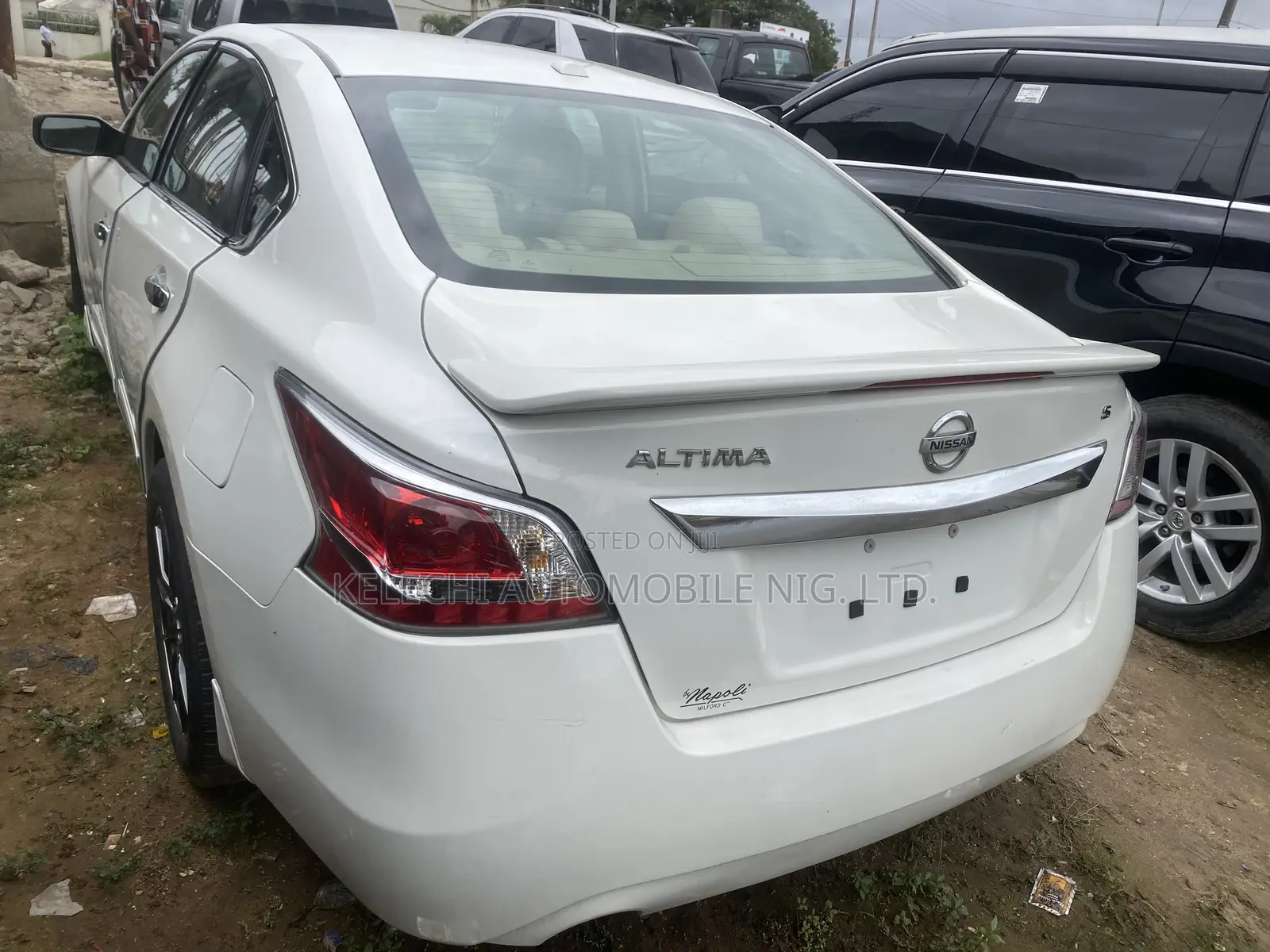 Nissan Altima 2.5 S 4dr Sedan (2.5L 4cyl CVT) 2015 White