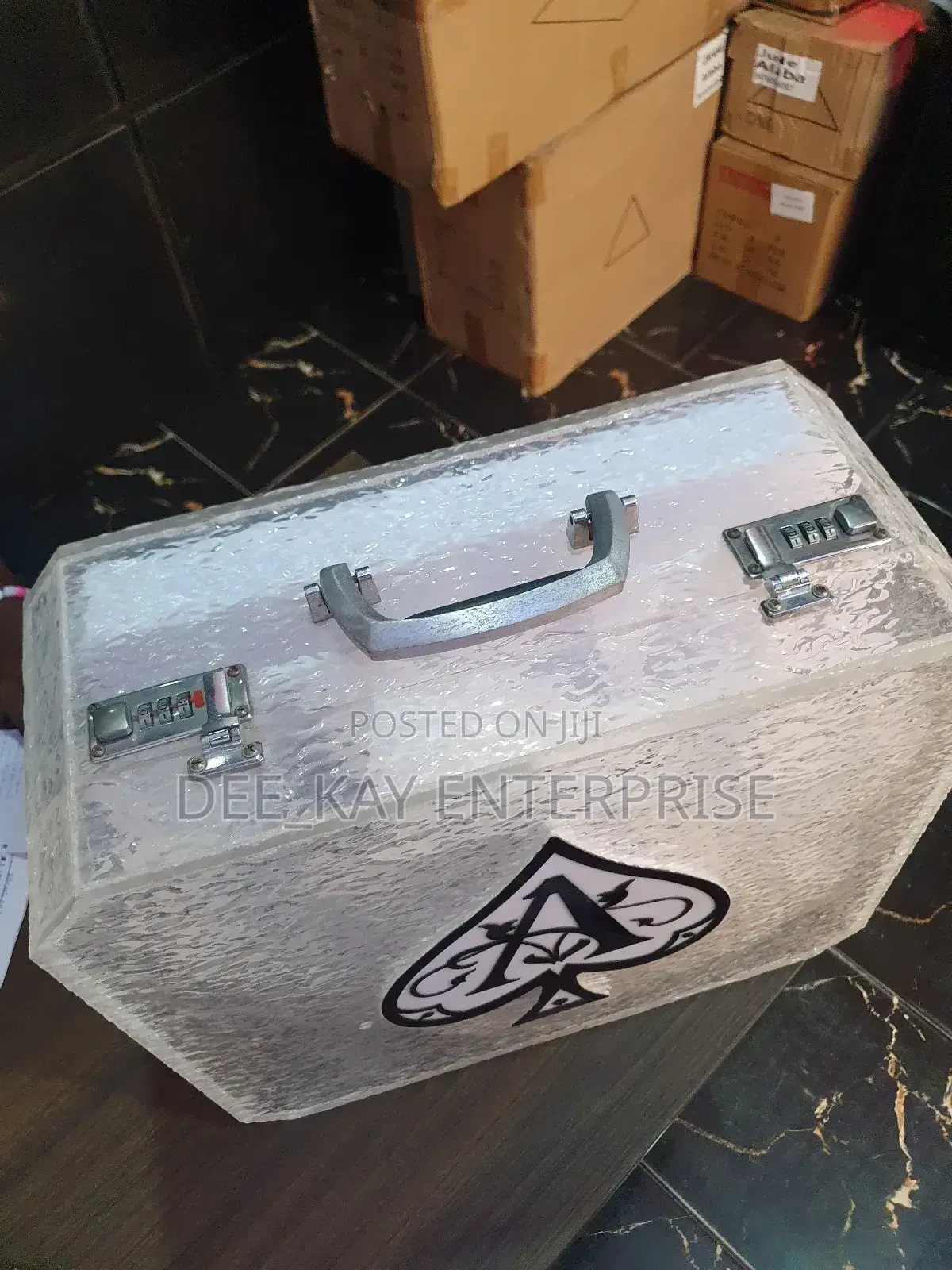 Glass Casket Ace of Spade Champagne Carrier
