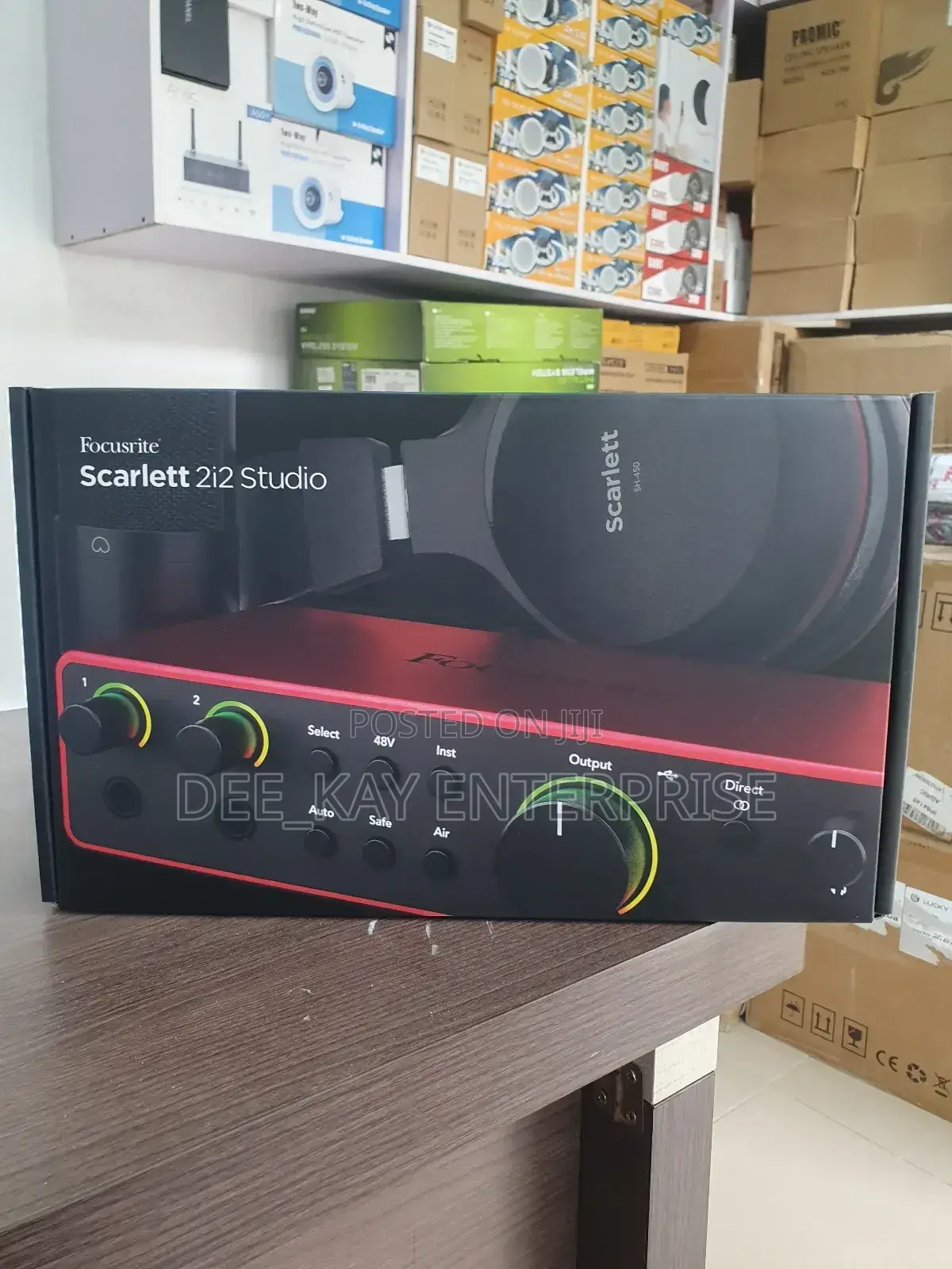 Focusrite Scarlett 2i2 Studio Bundle 4th Gen