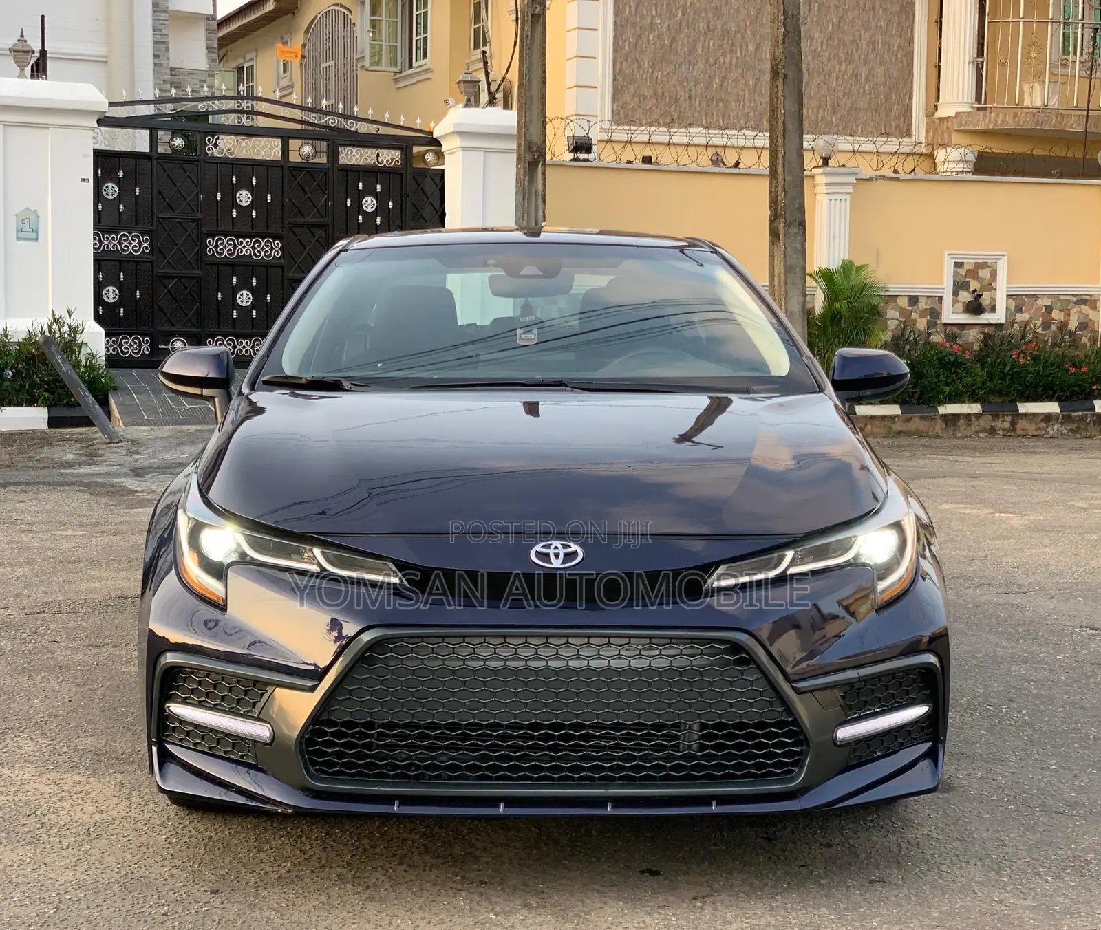 Toyota Corolla LE 2022 Blue