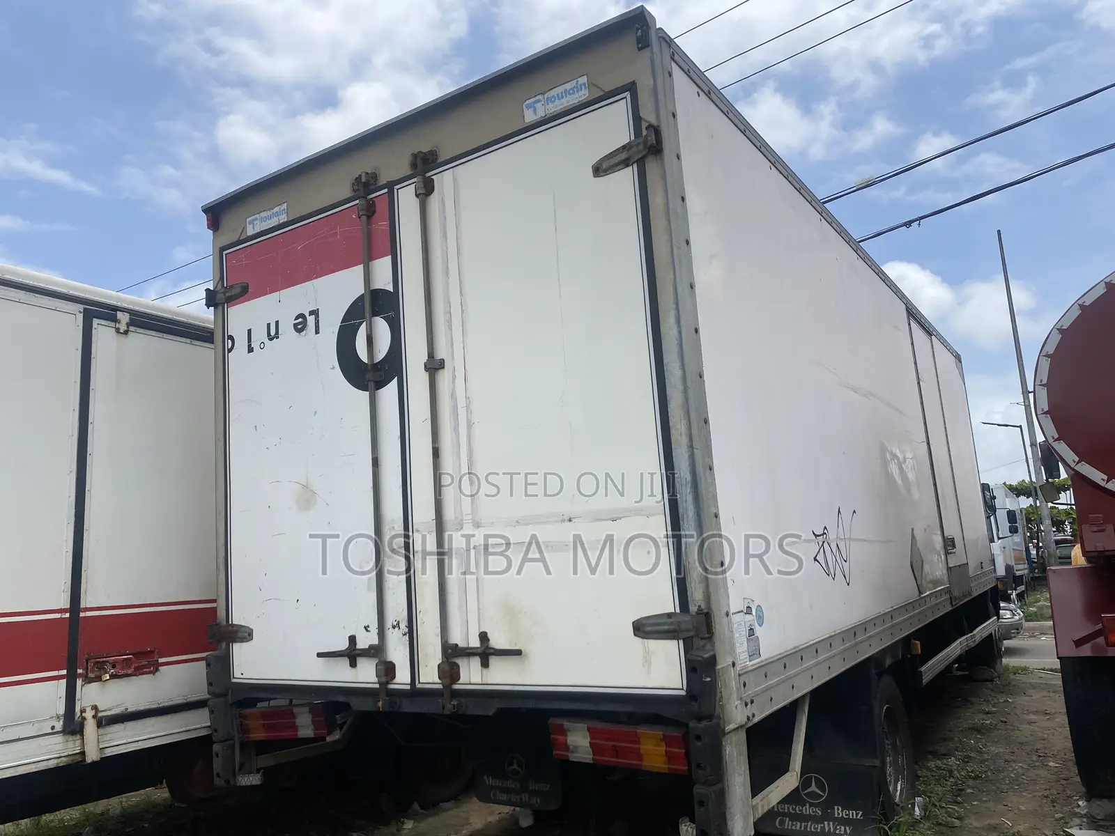 Mercedes Benz Truck 2004 White
