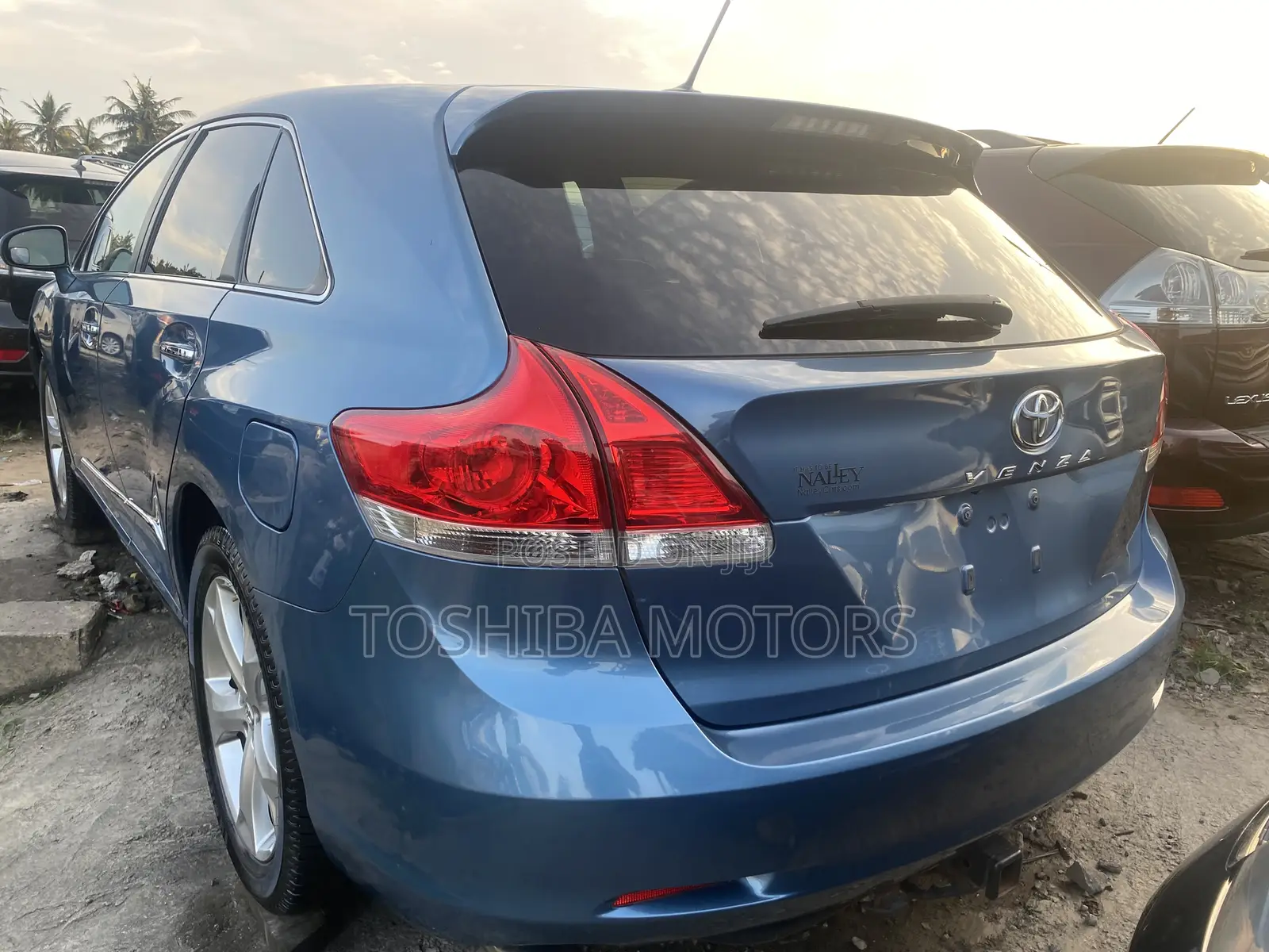 Toyota Venza V6 AWD 2010 Blue