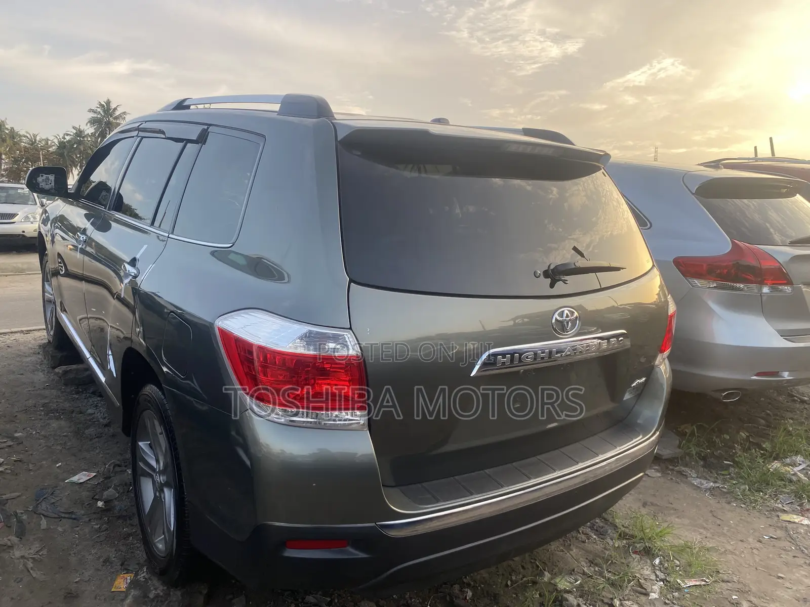 Toyota Highlander Limited 2012 Gray