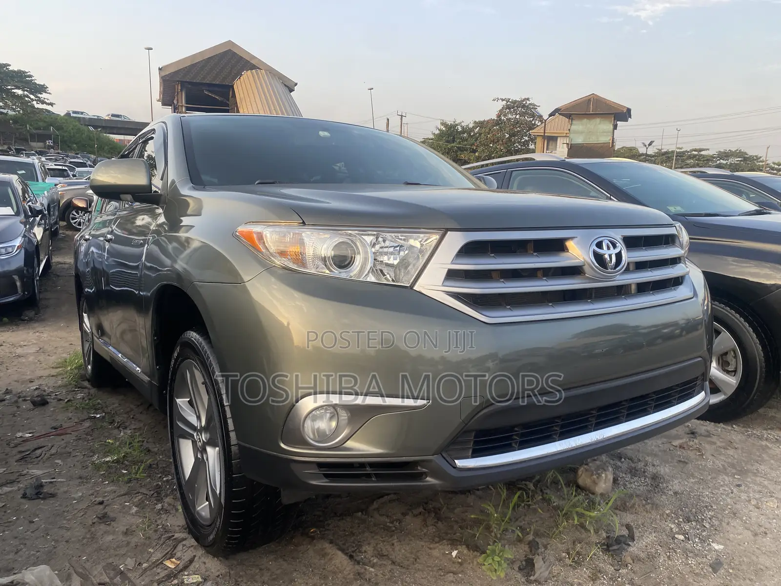 Toyota Highlander Limited 2012 Gray