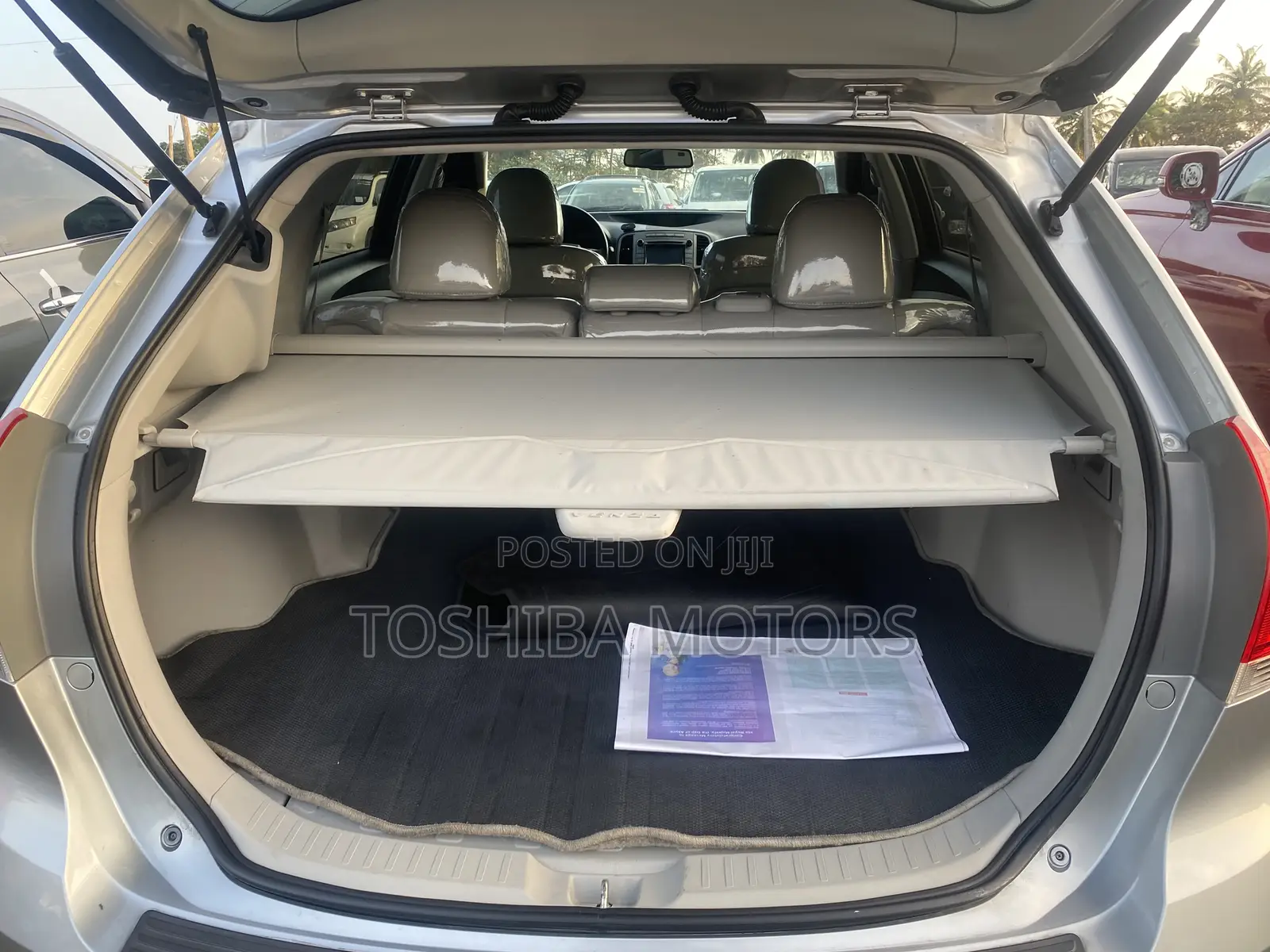 Toyota Venza Limited 4dr Wagon AWD (3.5L 6cyl 6A) 2015 Silver
