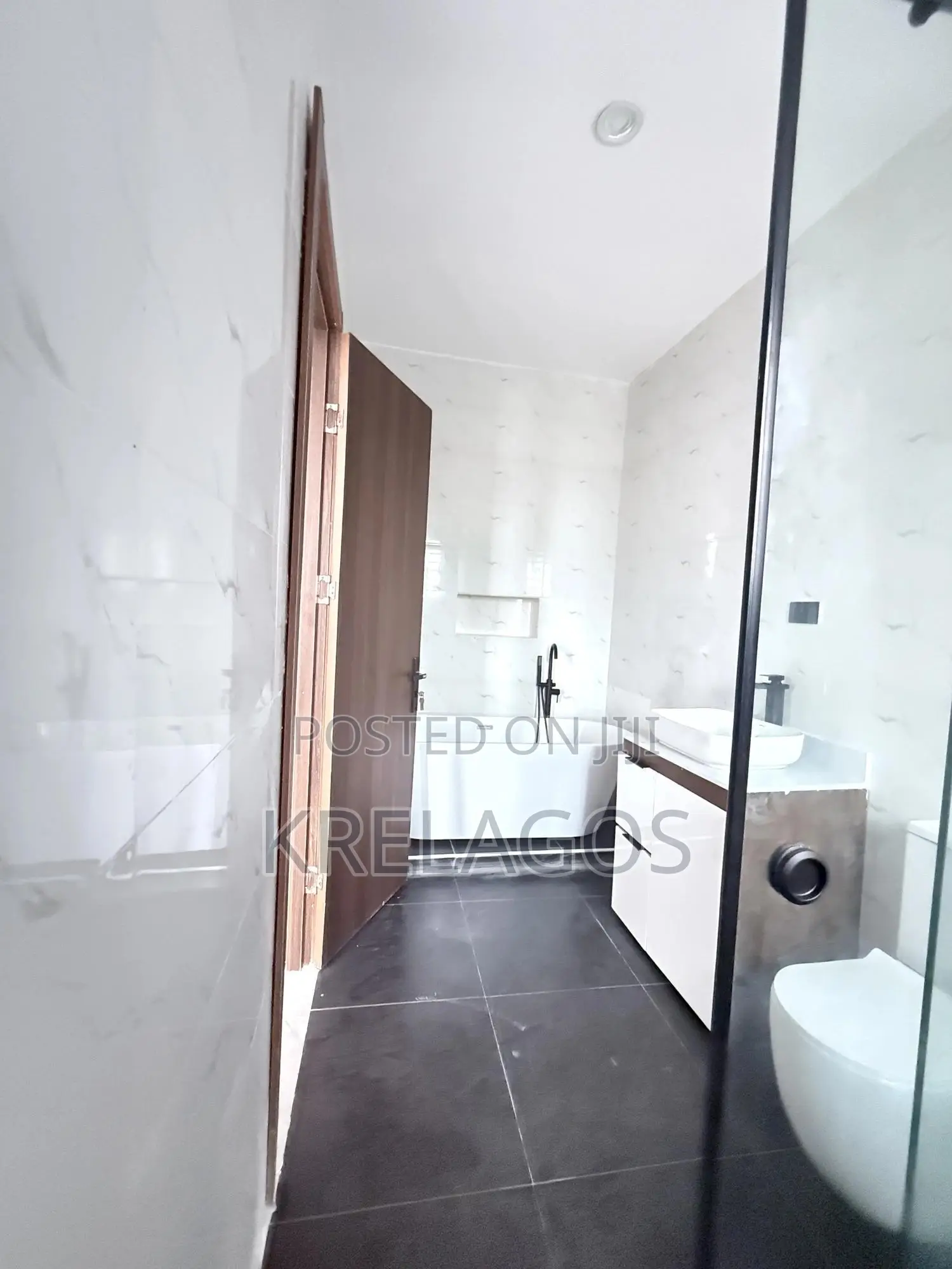 4bdrm Duplex in Ikate for sale