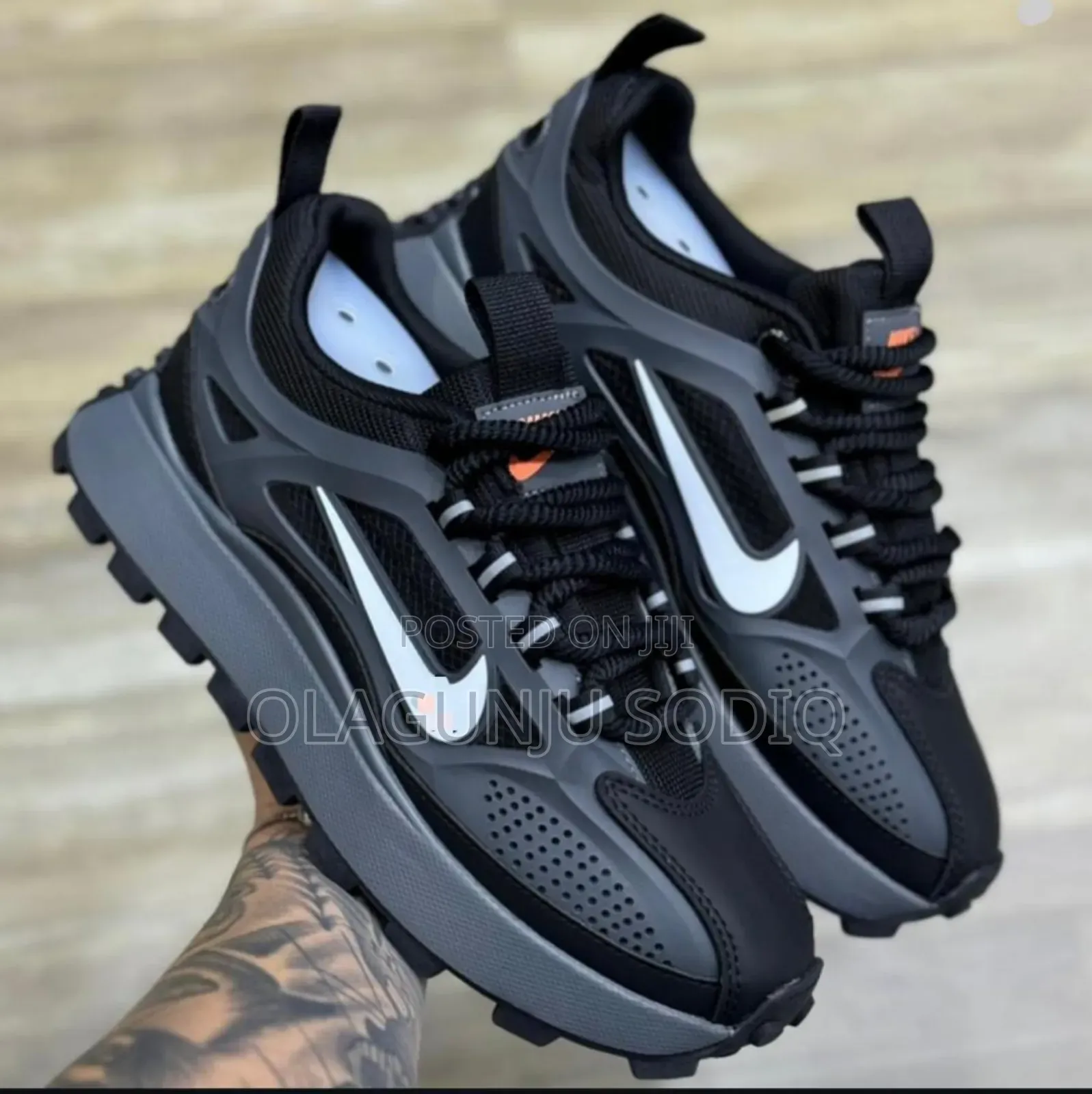Original DFR 90 Nike Sneakers